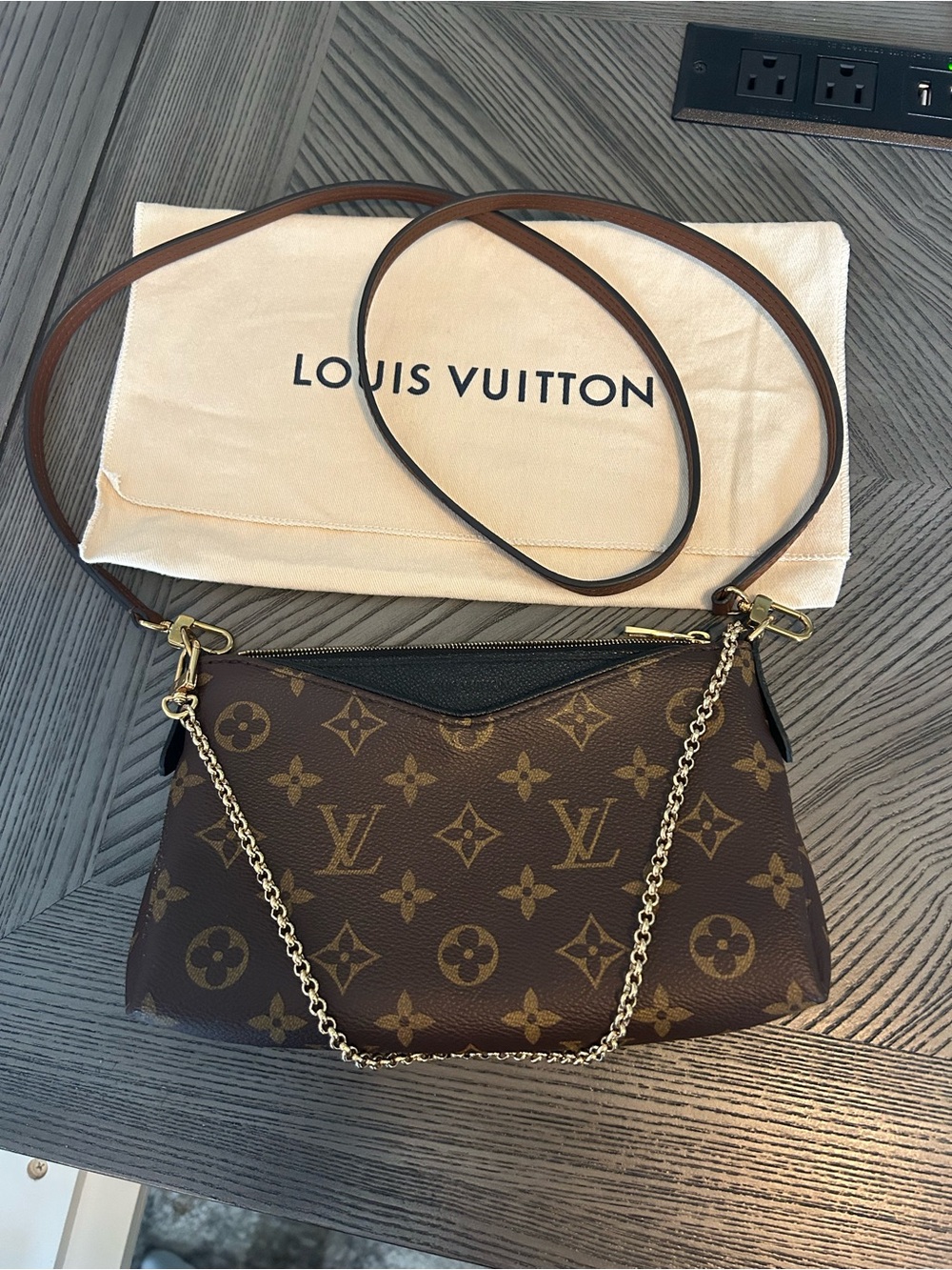 Louis Vuitton Monogram Pallas Clutch Black - Picture 10 of 10